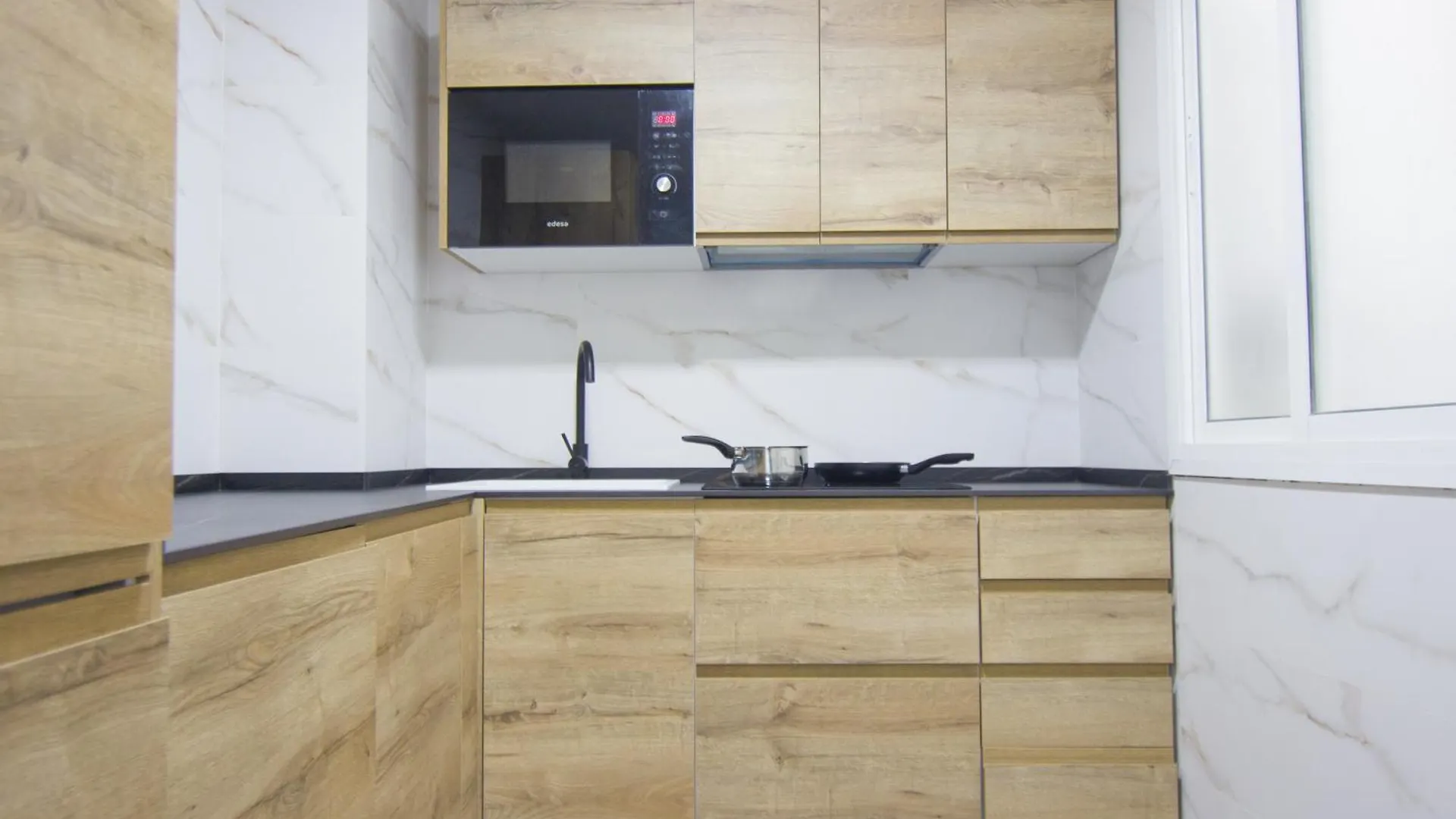 Apartment Rentalsevilla Rubens I Spain